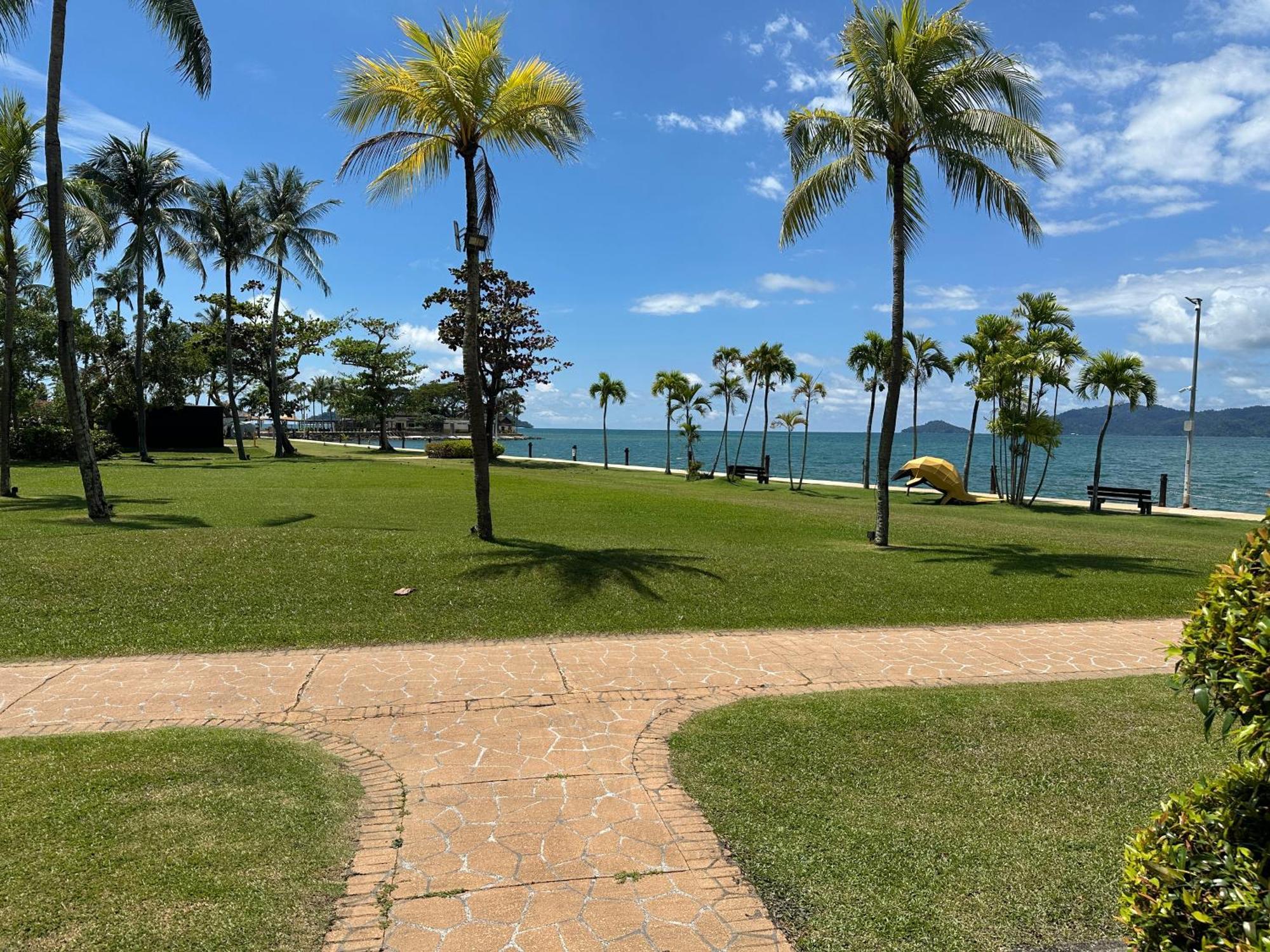 Resort Shangri-la Tanjung Aru, 5*